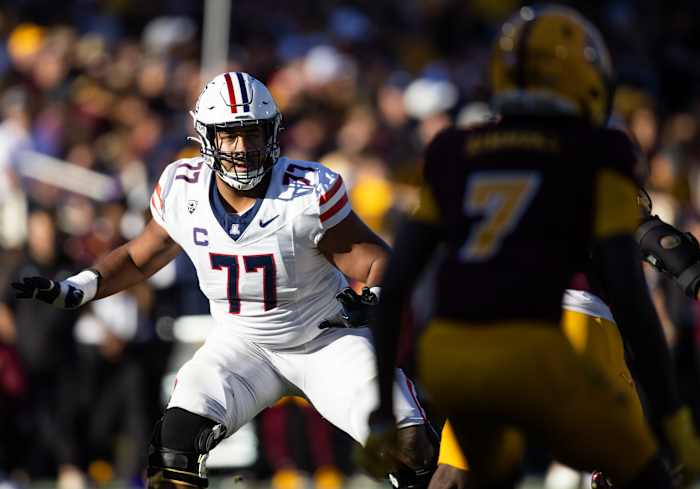 Arizona Wildcats offensive lineman Jordan Morgan (77) against the Arizona State Sun Devils during the Territorial Cup at Mountain America Stadium.